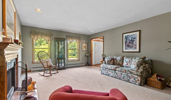 38 Pebble Brook Ct, Berlin, CT 06037