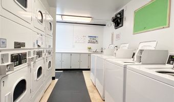 1077 Ala Napunani St 606, Honolulu, HI 96818