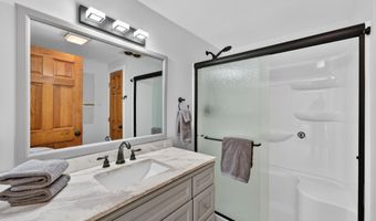 13 Harrigan St, Bethlehem, NH 03574