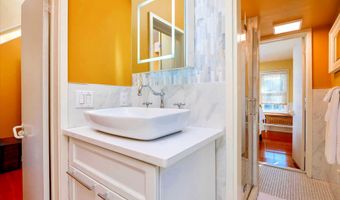 120 CHESAPEAKE Ave, Annapolis, MD 21403