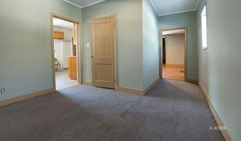 98 Central Ave, Athens, OH 45701