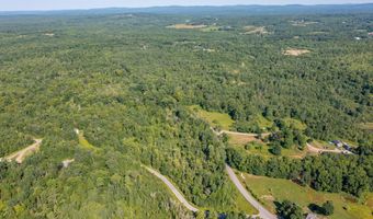 15 Bowling Green Ln, Belfast, ME 04915