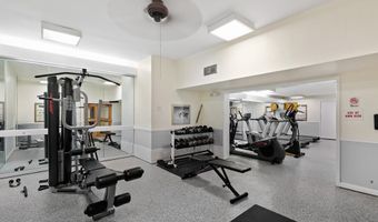 5340 HOLMES RUN Pkwy 1102, Alexandria, VA 22304