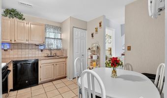 905 Madaline Dr, Avenel, NJ 07001