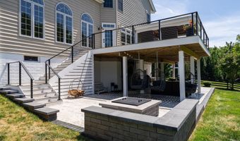 24168 SPRING MEADOW Cir, Aldie, VA 20105