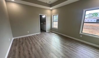 1104 Duke Dr, Bauxite, AR 72011