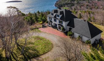18 Greenway Ct, Bar Harbor, ME 04609