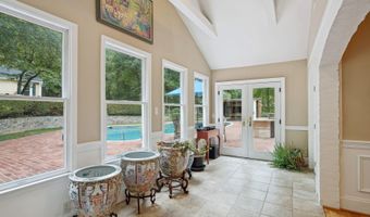 10813 LOCKLAND Rd, Potomac, MD 20854