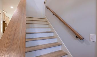 1036 Cummings St 1, Abingdon, VA 24211