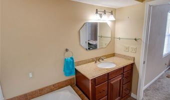 6302 Wenzel Rd, Alton, IL 62002