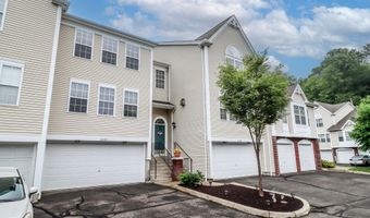 2303 Eaton Ct 2303, Danbury, CT 06811