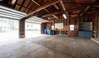 13522 North Rd, Alden, NY 14004