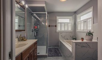 26 Columbia St, Amsterdam, NY 12010
