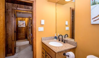 21 A Ammonoosuc Dr, Bartlett, NH 03812