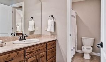 717 NE Essex Ct, Bentonville, AR 72712
