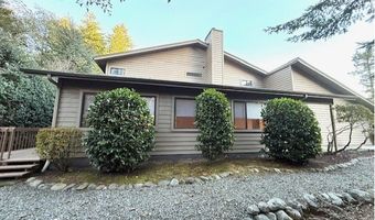 1734 ARCH Ln, Brookings, OR 97415