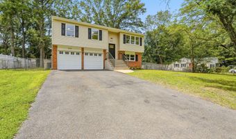 60 Woodland Rd, Bayville, NJ 08721