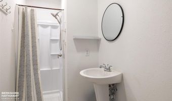932 Cody Ave, Cody, WY 82414