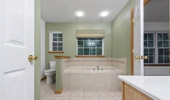 25 Hunter Ln, Albrightsville, PA 18210
