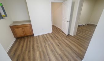 614 S DUPONT UNIT B Hwy, Dover, DE 19901