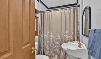 1035 Fairview Ave, Alma, MI 48801