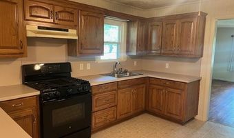 214 Hemphill St, Hico, TX 76457