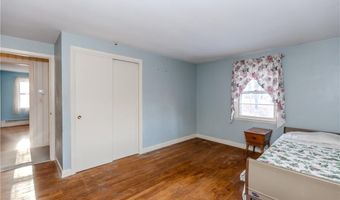 23 Roselawn Ave, North Smithfield, RI 02824