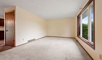 1517 Navarino St, Algoma, WI 54201