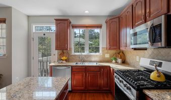 20430 CHETWOOD Ter, Ashburn, VA 20147
