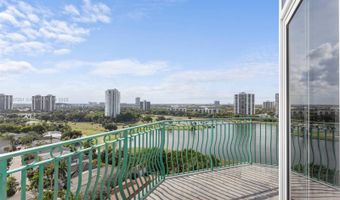 19900 E Country Club Dr TS10, Aventura, FL 33180