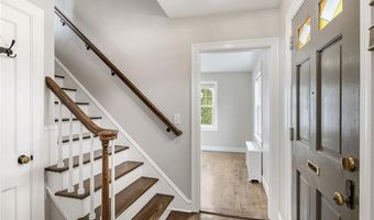 26 Tryon Ave, East Providence, RI 02916