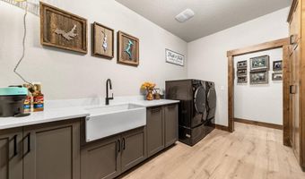 29131 N Hindman St, Athol, ID 83801