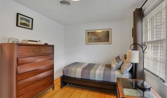6 Beechwood Cir, Cromwell, CT 06416