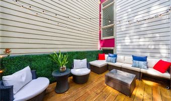 1380 Stirling Cir NW 26, Atlanta, GA 30318