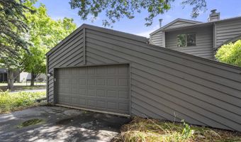 827 E WINDFIELD Pl, Appleton, WI 54911