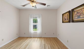 28 Fairview Ave, Cumberland, RI 02864