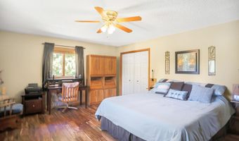12977 Richmond Heights Dr, Aberdeen, SD 57401