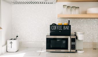 782 Water St, Biloxi, MS 39530