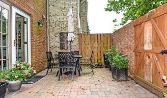 5153 WESTBARD Ave 15, Bethesda, MD 20816