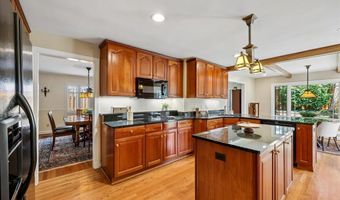 5735 BRADLEY Blvd, Bethesda, MD 20814