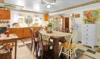 5123 4th Ave, Andover, OH 44003