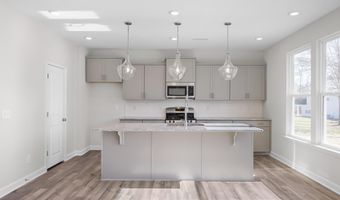 315 Queensferry Ln, Aberdeen, NC 28315