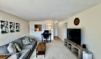 55 Mill Plain Rd 34-17, Danbury, CT 06811