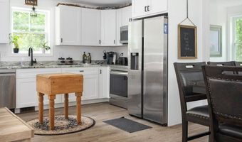 263 Collins Rd, Hopkinton, RI 02804
