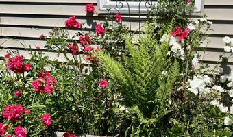 127 Swan Lake Ave, Belfast, ME 04915