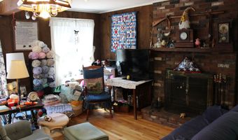 664 Ferguson Rd, Barnet, VT 05821