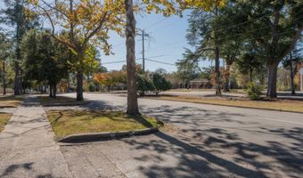 306 LAURENS St NW, Aiken, SC 29801