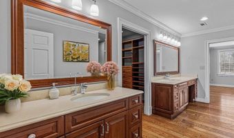 12 Laomatong Way, Bedminster, NJ 07921
