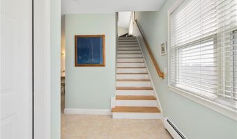 18 STARFISH Dr, Narragansett, RI 02882