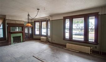 524 E 7th St, Alton, IL 62002